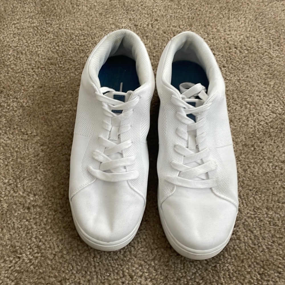 GOODFELLOW & CO Casual Sneakers